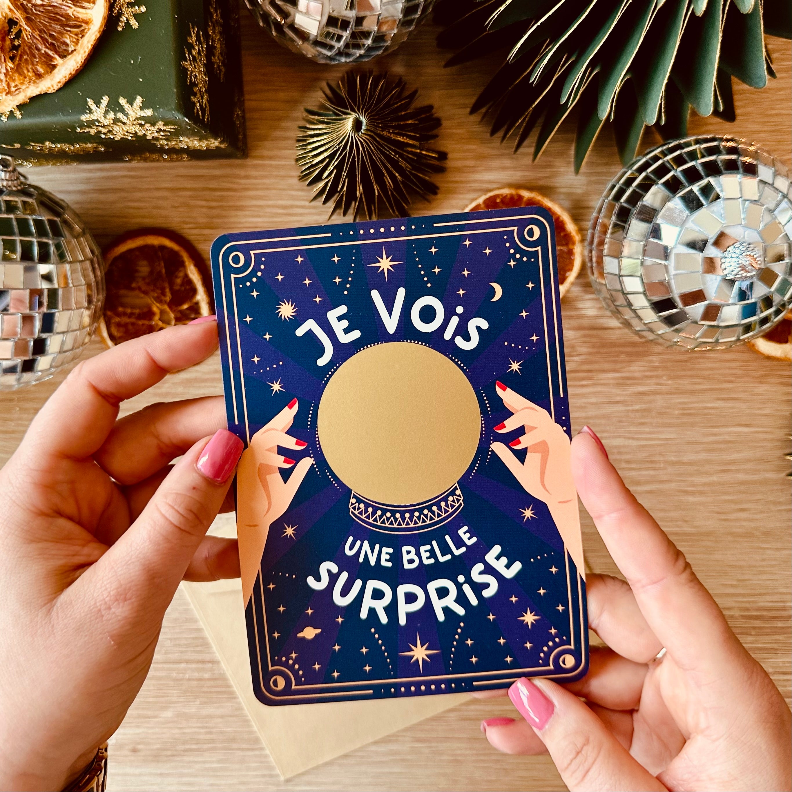Carte à Gratter Cadeau | Surprise Personnalisable Boule de cristal Oracle