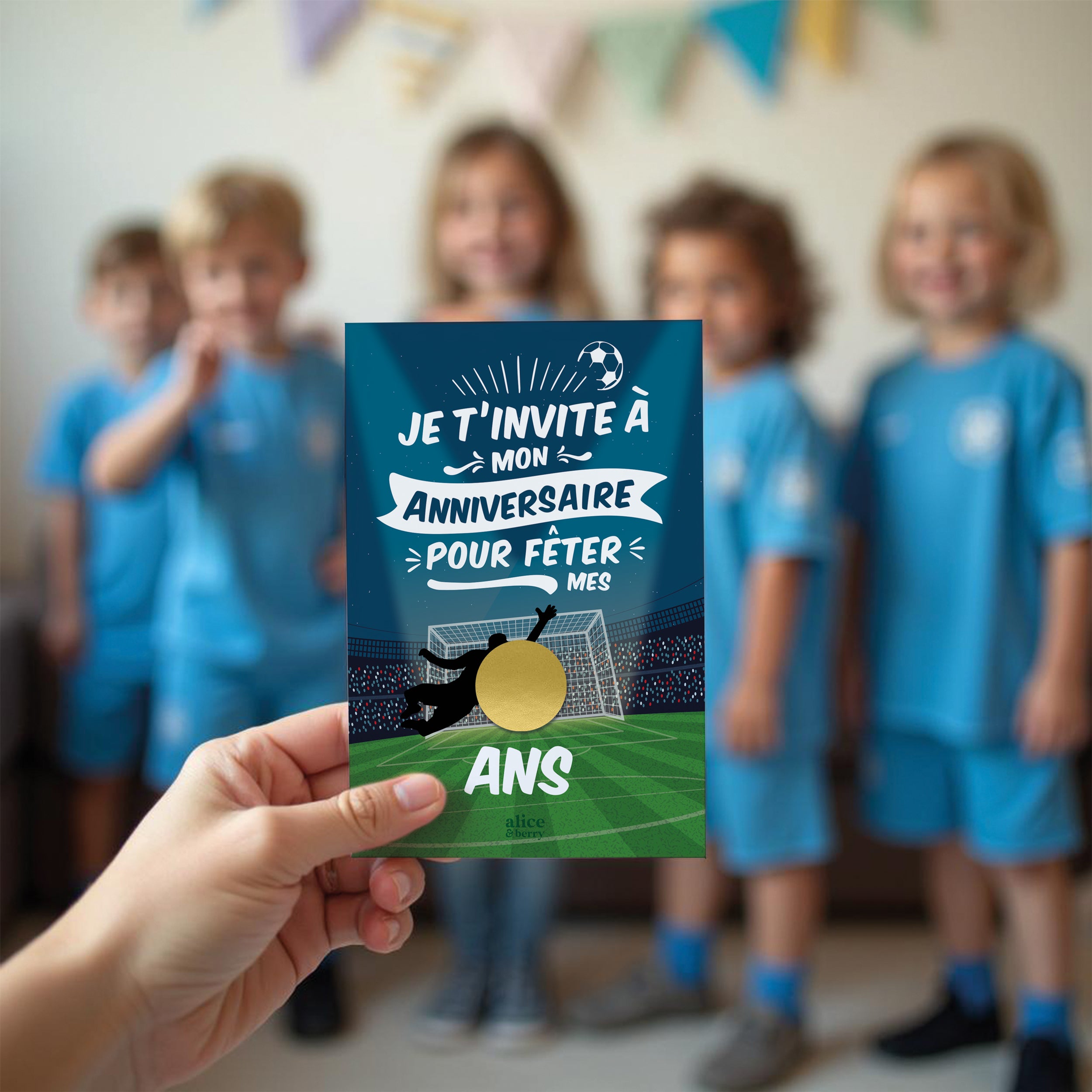 Invitations anniversaire enfant foot à gratter
