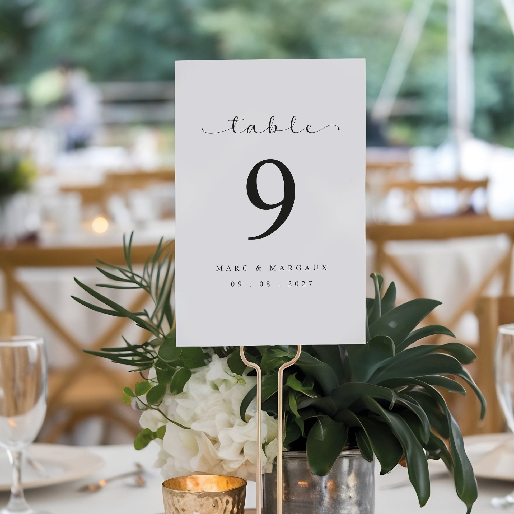 Cartes numéros de table mariage personnalisées design épuré noir et blanc